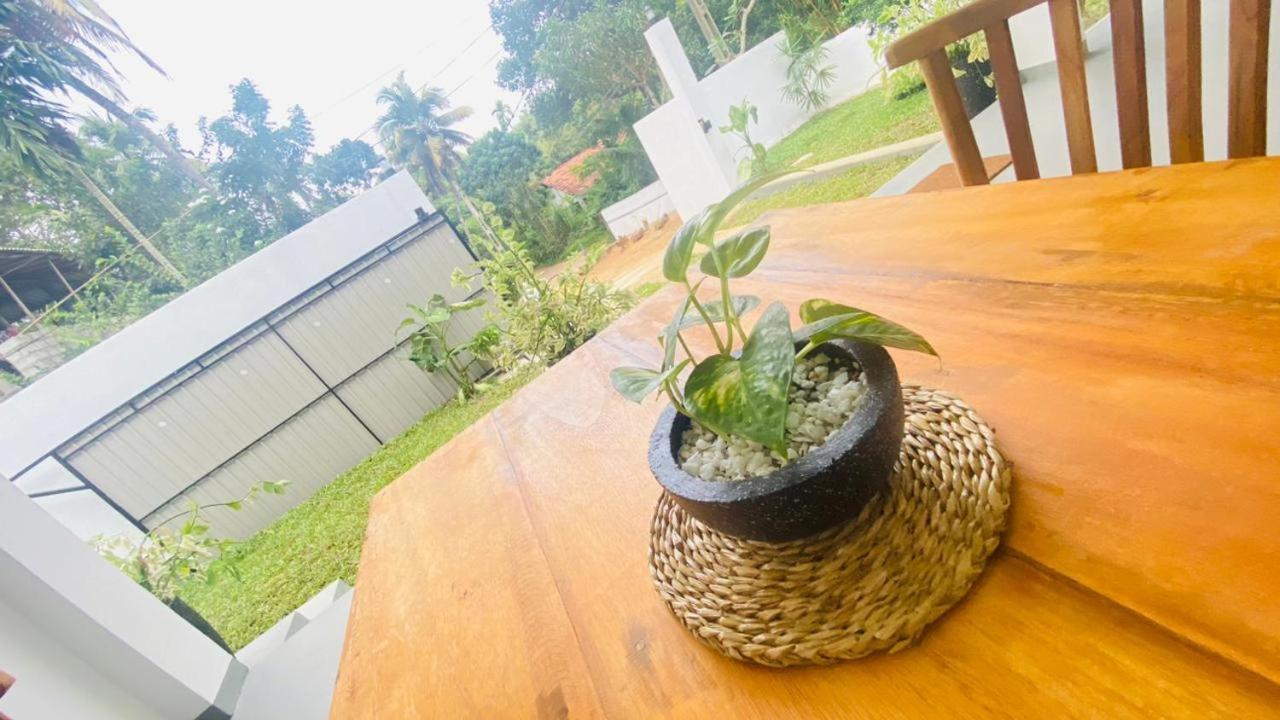 Bunty Villa Talalla Exterior photo